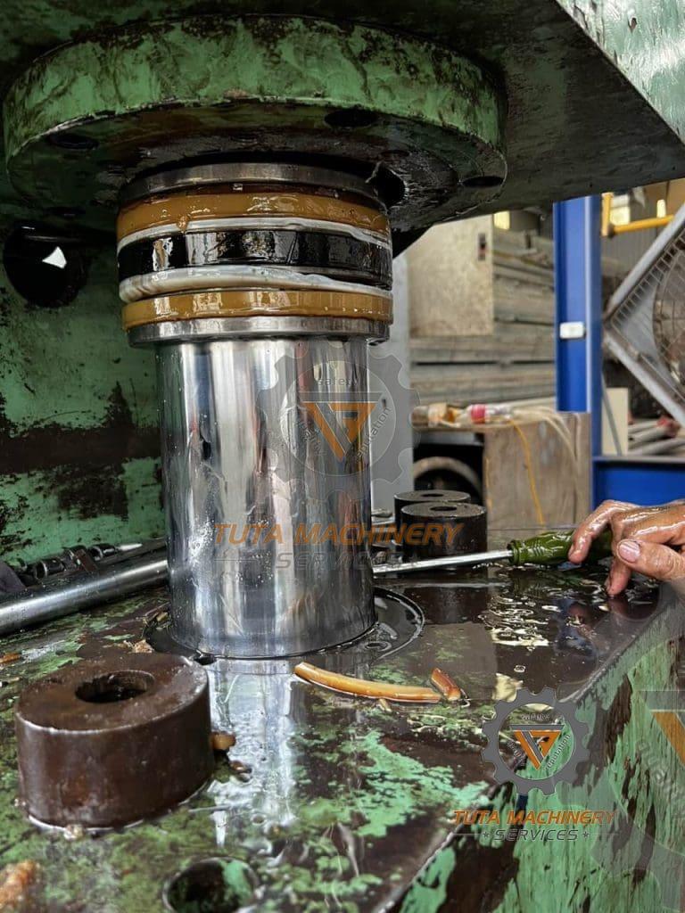 Dịch vụ sửa chữa, bảo dưỡng máy móc, thiết bị thủy lực